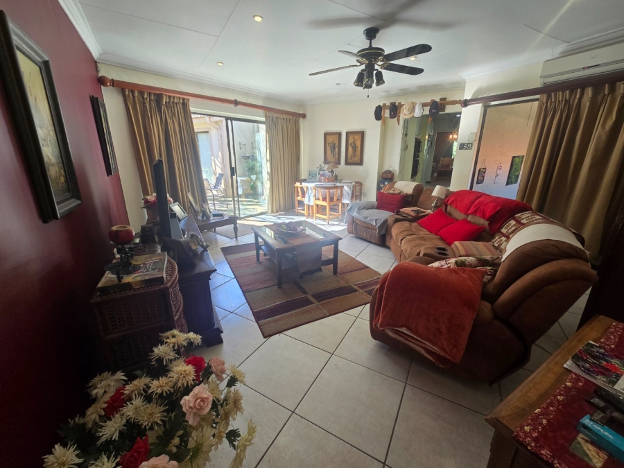 5 Bedroom Property for Sale in Dan Pienaar Free State